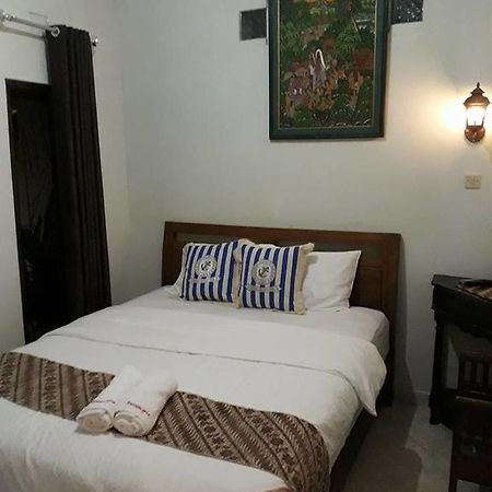 Hotel Renaya Griya Salakan Exterior foto